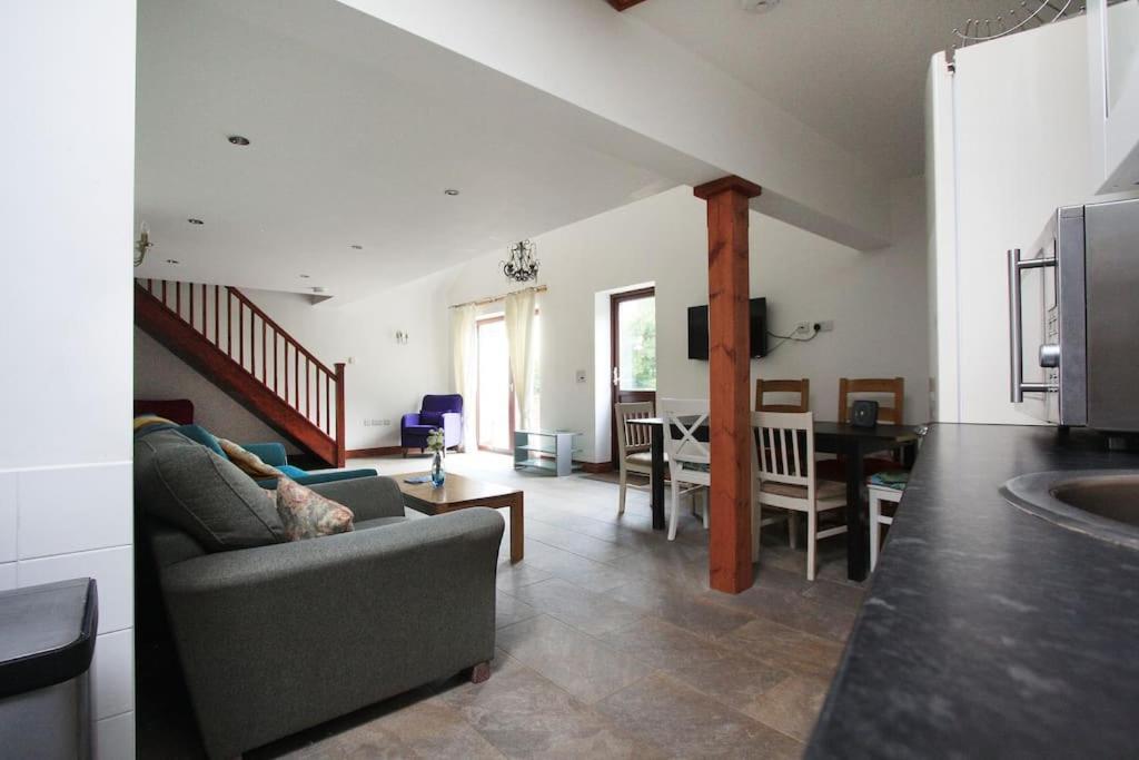 A Nicely Presented Friendly Comfortable Eco Cottage ثورنبوري المظهر الخارجي الصورة