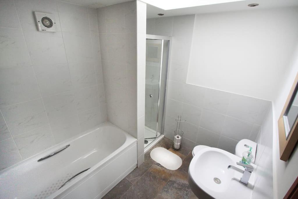 A Nicely Presented Friendly Comfortable Eco Cottage ثورنبوري المظهر الخارجي الصورة